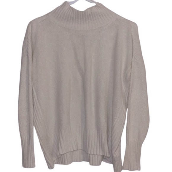 🌹ANTHROPOLOGIE ANGEL OF THE NORTH SWEATER - Picture 1 of 4
